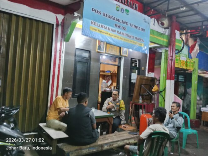
					Sambang Poskamling RW02, Polisi dan Warga Kampung Rawa Perkuat Deteksi Dini Keamanan Lingkungan