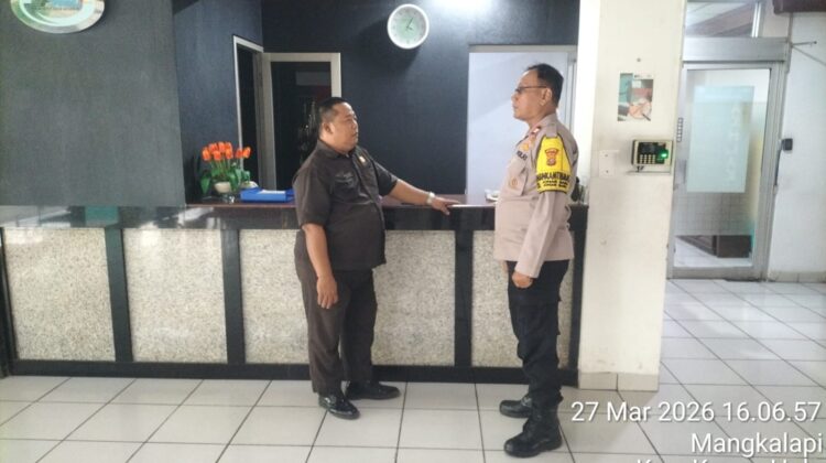 Tingkatkan Pengamanan Objek Vital, Polisi Sambangi Gedung PNRI di Johar Baru
