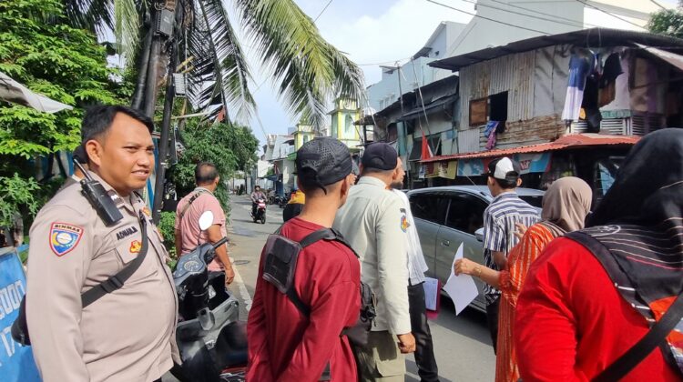 Bhabinkamtibmas Dan Tiga Pilar Kelurahan Gunung Sahari Utara Berikan Himbauan Penertiban Bangunan