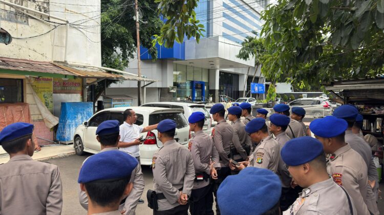 Kanit Intel Polsek Sawah Besar Pimpin Apel Pelayanan Bagi Sembako & Pasar Murah Di Monas