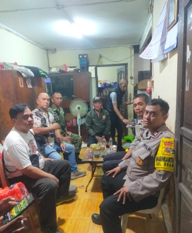 
					Sambang dan Halal Bihalal, Polisi Perkuat Sinergi dengan Tokoh Masyarakat di Kramat Senen