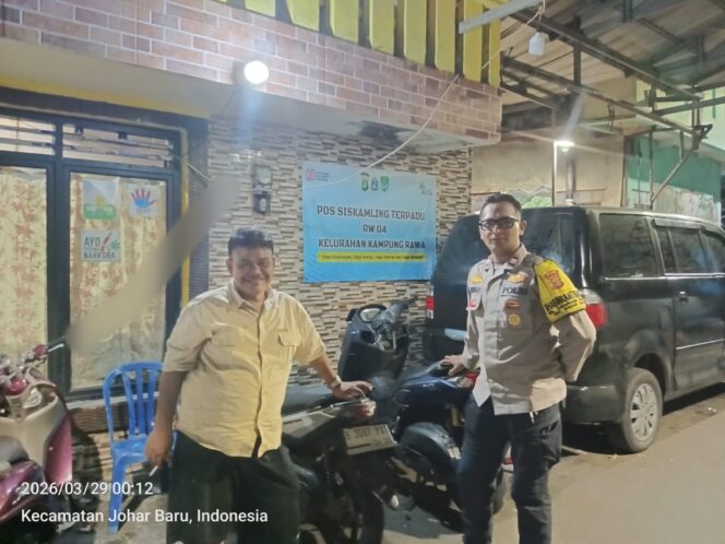 
					Polisi Sambangi Poskamling Kampung Rawa, Perkuat Kewaspadaan Cegah Curanmor