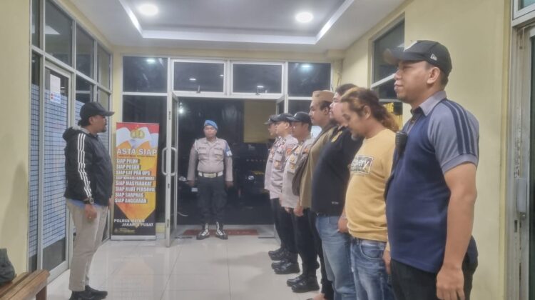Cegah Tawuran, Polisi Lakukan Patroli Dialogis di Sejumlah Ruas Jalan Tanah Abang