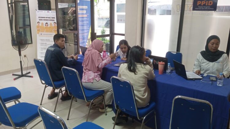 Bhabinkamtibmas Monitoring Pelayanan SPT Tahunan di Karang Anyar, Warga Antusias