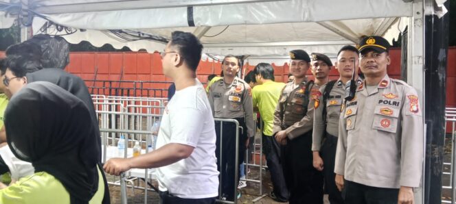 
					Pengamanan Ketat Laga FIFA Series di GBK, Hujan Deras Tak Ganggu Situasi