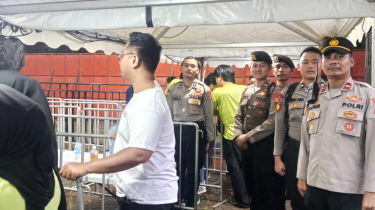 Pengamanan Ketat Laga FIFA Series di GBK, Hujan Deras Tak Ganggu Situasi