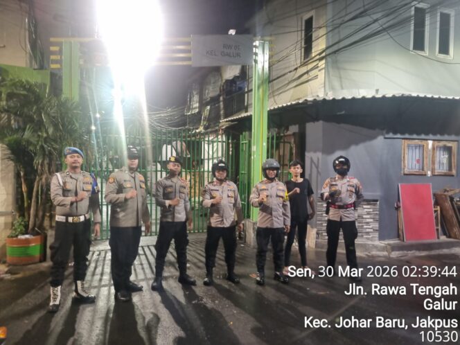 
					Antisipasi Gangguan Kamtibmas, Polsek Johar Baru Gencarkan Patroli Mobile