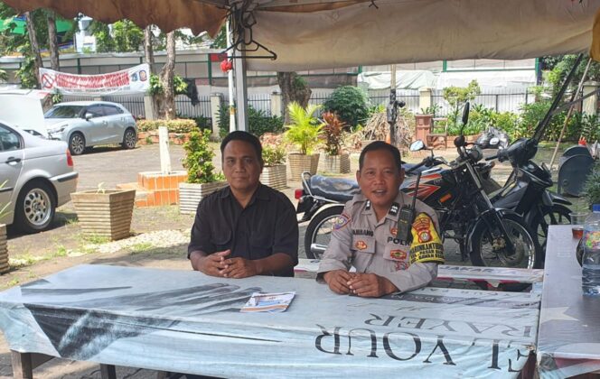 
					Patroli Dialogis Bhabinkamtibmas Pasar Baru” Dalam Observasidi Lingkungan Warga Paska Lebaran