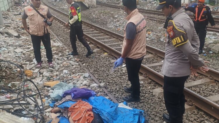 Polisi Respon Cepat Laporan Masyarakat, Pria Ditemukan Tewas Tertabrak Kereta di Senen