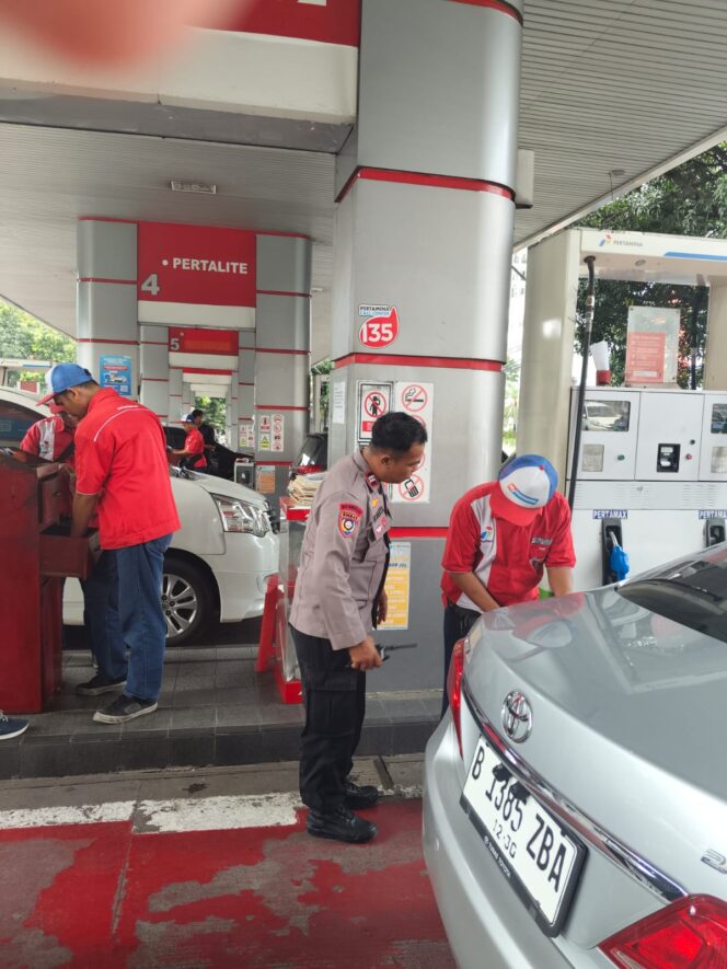 
					Bhabinkamtibmas Bendungan Hilir Intensifkan Pemantauan SPBU, Antisipasi Dampak Kenaikan BBM