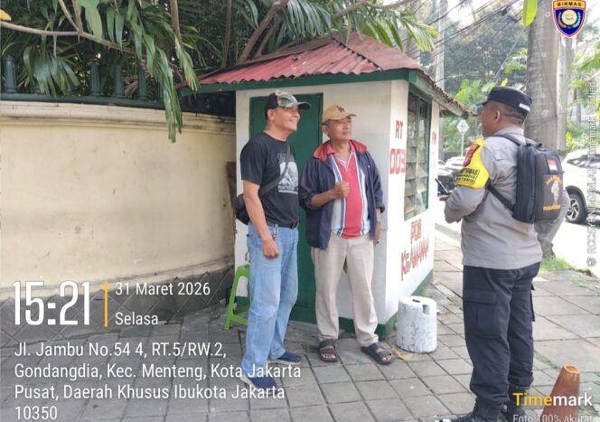 
					Patroli Dialogis di Gondangdia, Polisi Gandeng Ketua RT dan Security Jaga Kamtibmas
