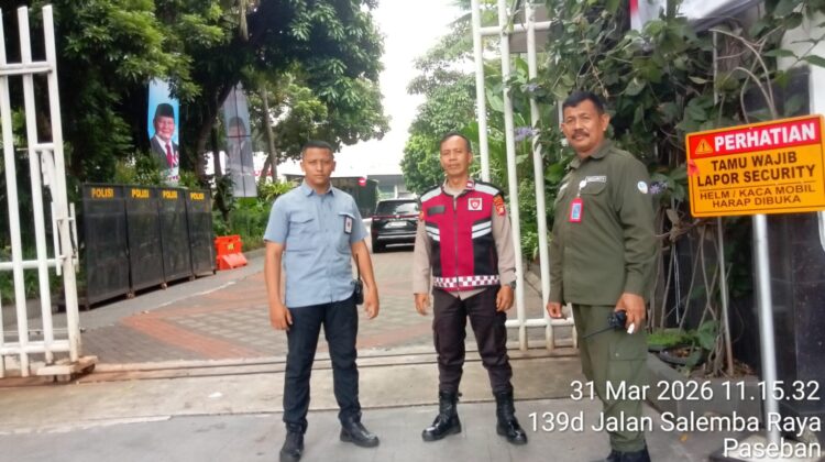 Polisi Patroli dan Sambangi Objek Vital di Kawasan Senen, Situasi Aman Terkendali