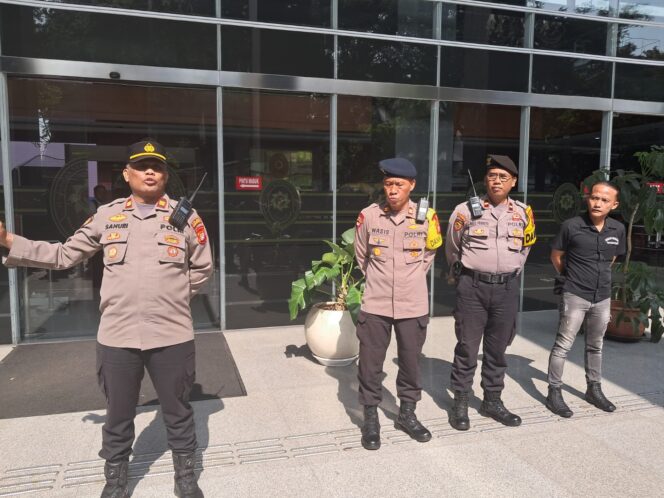
					Polisi Siagakan 183 Personel Amankan Aksi Buruh dan Sidang Kasus ITE di PN Jakarta Pusat