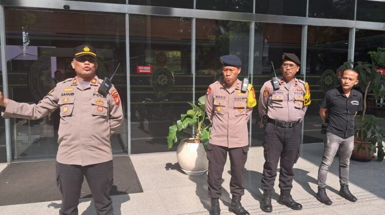 Polisi Siagakan 183 Personel Amankan Aksi Buruh dan Sidang Kasus ITE di PN Jakarta Pusat