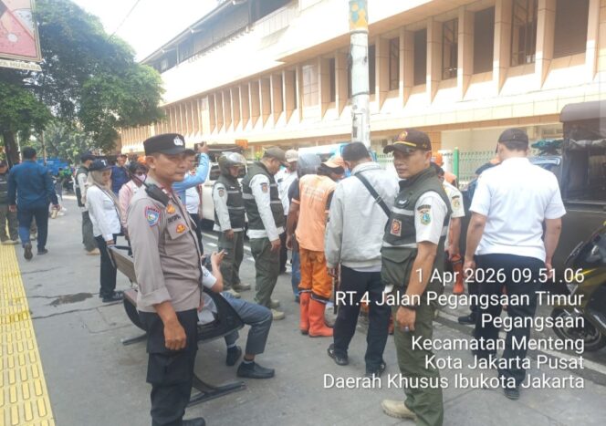 
					Rabu Tertib Menteng, 78 Personel Gabungan Tiga Pilar Sisir Cikini–Pegangsaan