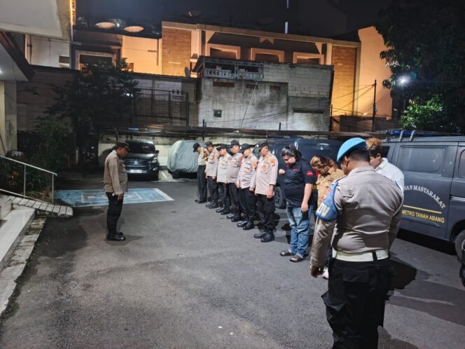 
					Polsek Metro Tanah Abang Gelar Patroli Cipta Kondisi, Antisipasi Tawuran dan Gangguan Kamtibmas