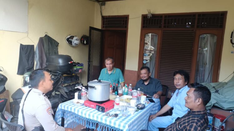 Bhabinkamtibmas Gunung Sahari Utara Sambangi Rumah Tokoh Masyarakat, Perkuat Kamtibmas Pasca Libur lebaran