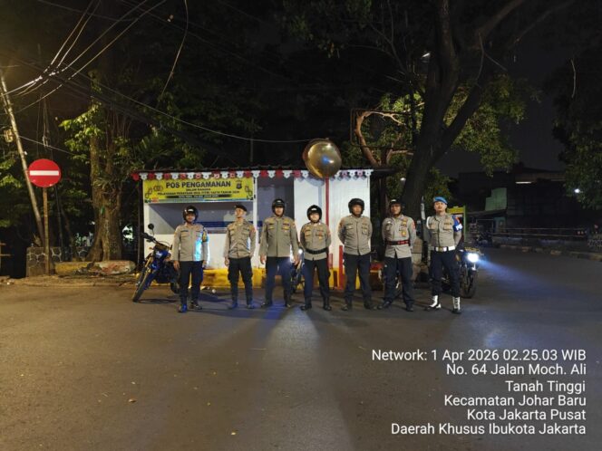 
					Patroli Cipta Kondisi Polsek Johar Baru, Antisipasi Guantibmas Dini Hari Berjalan Kondusif