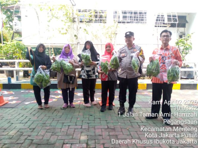 
					Sinergi Polri dan Warga, Panen Pokcoy 10 Kg di Pegangsaan Perkuat Ketahanan Pangan 2026