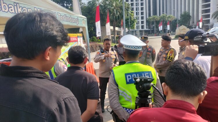 Kapolsek Sawah Besar Pimpin Apel Pengamanan Paskah 2026 di Katedral, 103 Personel Dikerahkan
