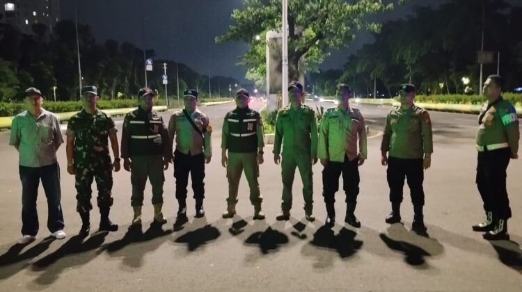 Hadir Beri Rasa Aman, Patroli Tiga Pilar Kemayoran Jaga Kondusifitas Wilayah di Malam Hari