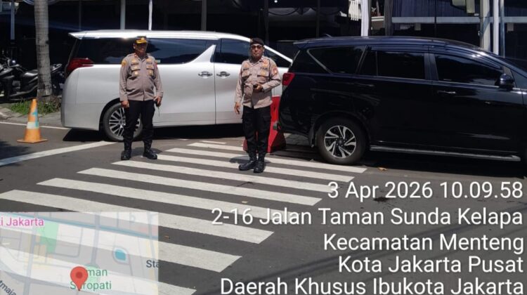 Kapolsek Metro Menteng Pimpin Langsung Pengamanan Misa Jumat Agung di GPIB Paulus Berjalan Khidmat