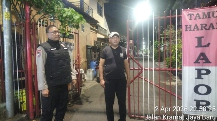Sambang Pos Kamling RW 01 Johar Baru, Bhabinkamtibmas Perkuat Sinergi Jaga Kamtibmas
