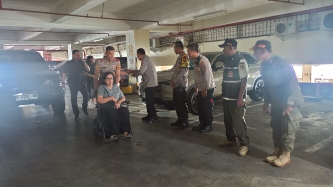 
					Kapolres Jakpus Hadiri Ibadah Jumat Agung di GBI Salemba, Pengamanan Diperketat