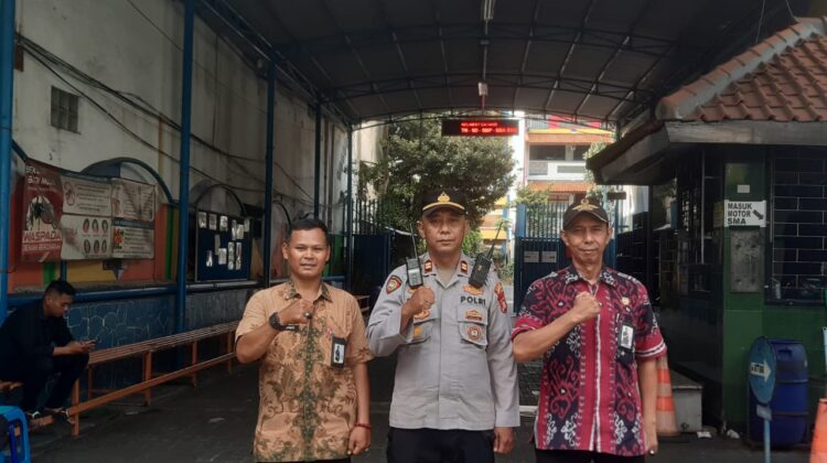 Jumat Agung Aman” Kapolsubsektor Mangga Dua Selatan Siaga” Missa Berlangsung Aman