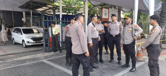 
					Kapolsek Sawah Besar Cek Pengamanan Sabtu Suci di Gereja Katedral Jakarta Pusat