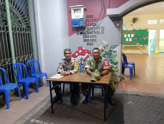 
					Pelayanan Bhabinkamtibmas Giat Paskah di Gereja Santo Yosep Berlangsung Aman dan Kondusif