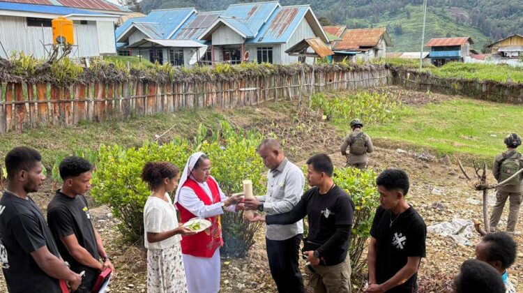 Pengamanan Satgas Damai Cartenz Hadirkan Rasa Aman Saat Ibadah Prapaskah di Sinak
