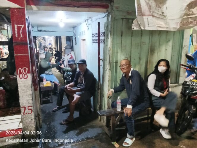 
					Sinergi Dini Hari, Polisi dan Warga Kampung Rawa Bersatu Cegah Gesekan Remaja