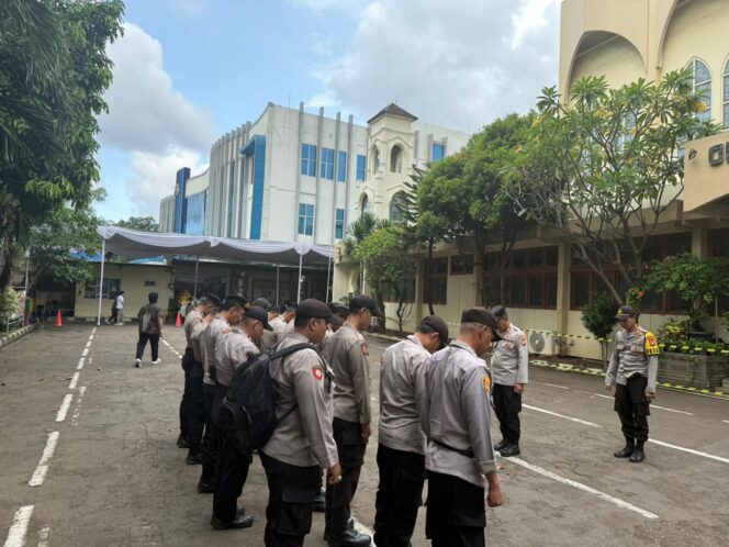 
					Apel Pengamanan Ibadah Sabtu Suci di Gereja St. Paskalis, Polisi Utamakan Pendekatan Humanis