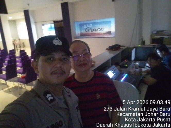 
					Pengamanan Ibadah Paskah di Johar Baru Berjalan Aman, Polri Hadir Beri Rasa Nyaman