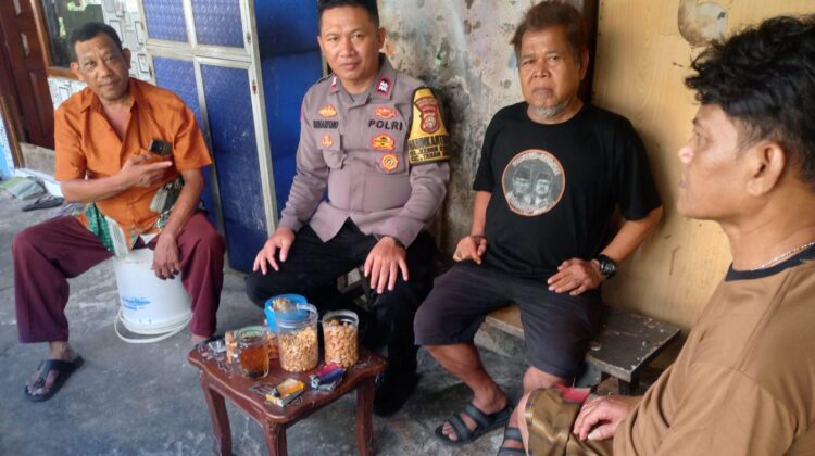 Polisi Dekat dengan Masyarakat, Sambang Warga RW 09 Kebon Kacang Tingkatkan Kamtibmas