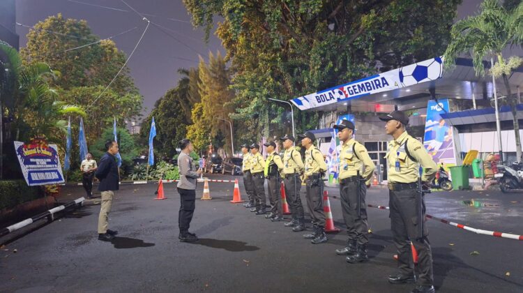 Bhabinkamtibmas Kelurahan Gelora Laksanakan Apel Satpam Dan Himbauan Kamtibmas Di TVRI