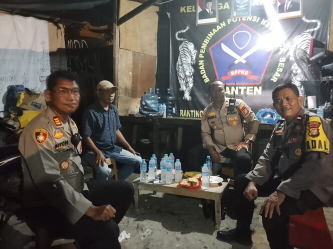 
					Komitmen Polri Jaga Kamtibmas, Patroli Dini Hari Tekan Potensi Kejahatan di Kemayoran