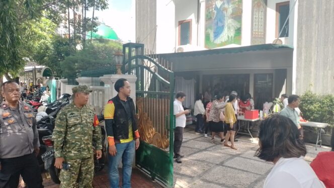 
					Polsek Metro Tanah Abang Amankan Kegiatan Ibadah Paskah Di GPDI Gelora