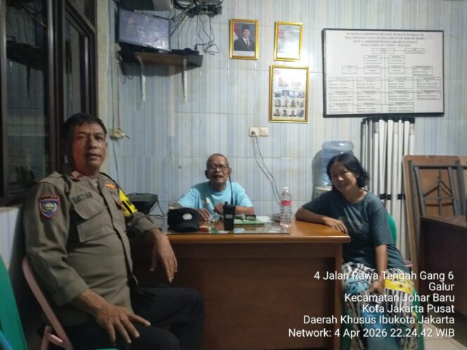 
					Hangatkan Malam dengan Dialog, Polisi dan Warga Galur Perkuat Benteng Keamanan Lingkungan
