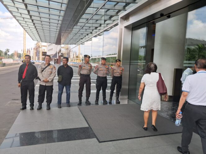 
					Komitmen Polri Jaga Keamanan Umat, Ibadah Paskah di JIExpo Kemayoran Berlangsung Lancar