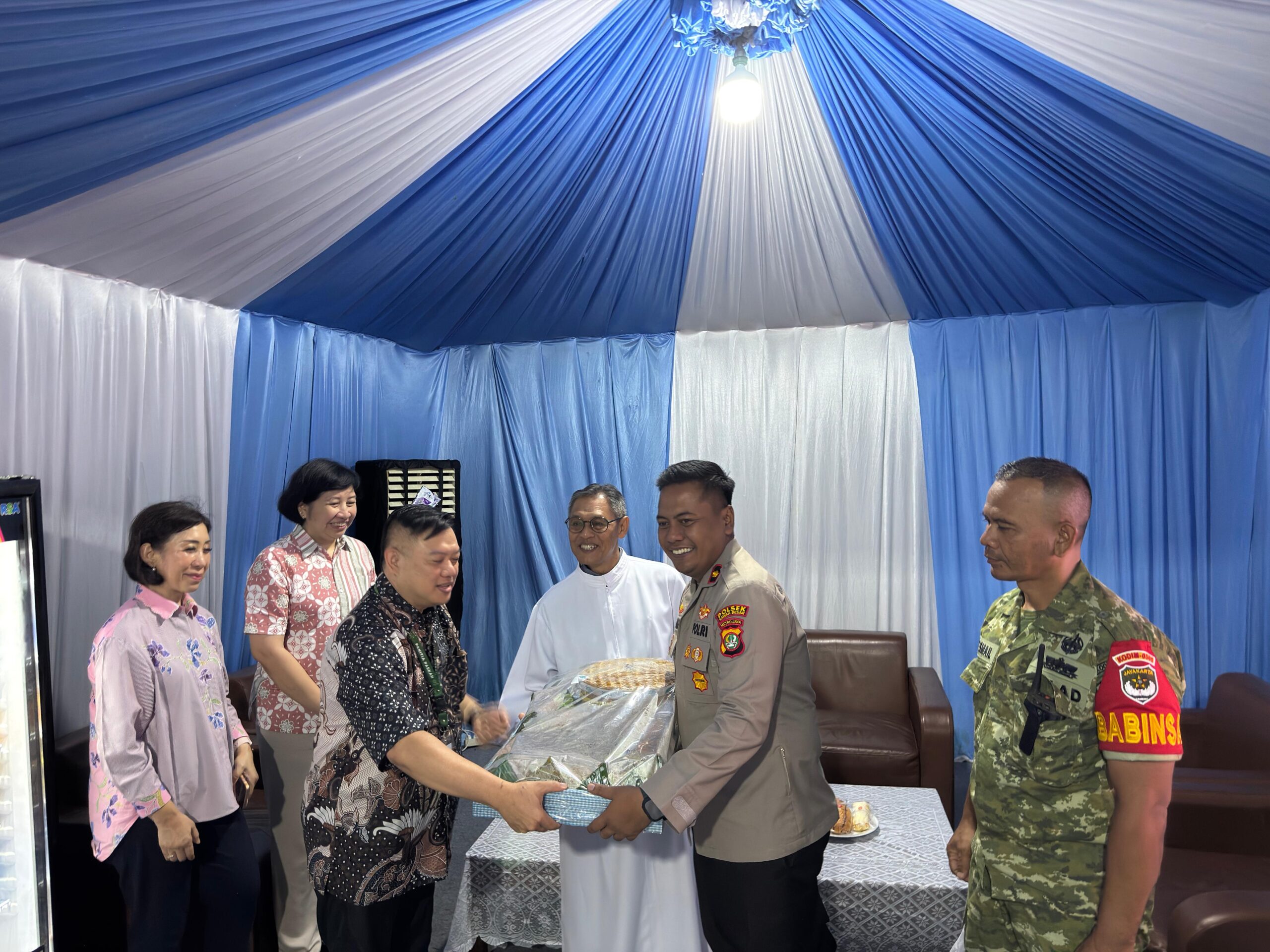 Katedral Apresiasi Pengamanan Paskah 2026, Kapolsek Sawah Besar Terima Ucapan Terima Kasih