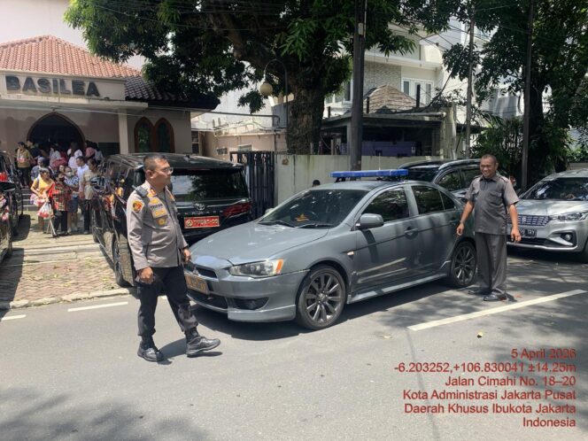 
					Kapolsek Metro Menteng Turun Langsung Pantau Ibadah Paskah di Gereja Bethel Basilea