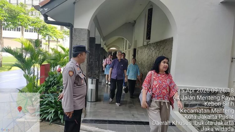 Pengamanan Maksimal Polisi Iringi Khidmatnya Misa Paskah Pagi di Kolese Kanisius Menteng