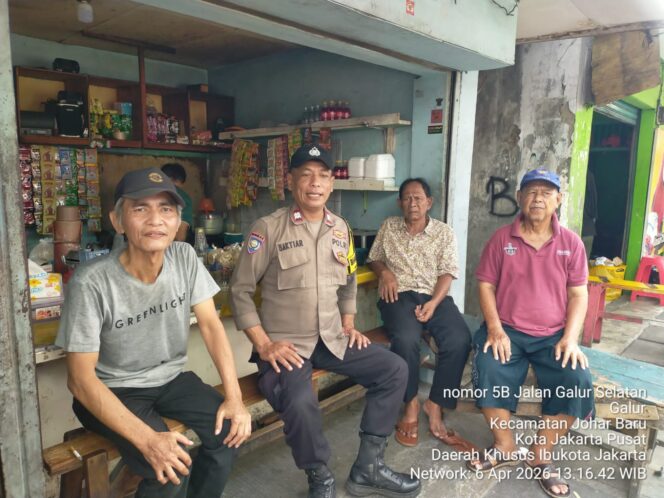 
					Ngopi Bareng Warga, Bhabinkamtibmas Galur Perkuat Deteksi Dini Cegah Kejahatan