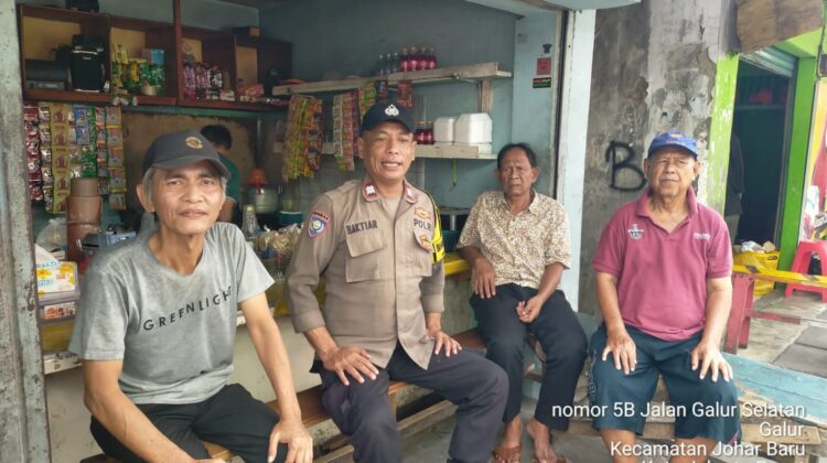 Ngopi Bareng Warga, Bhabinkamtibmas Galur Perkuat Deteksi Dini Cegah Kejahatan