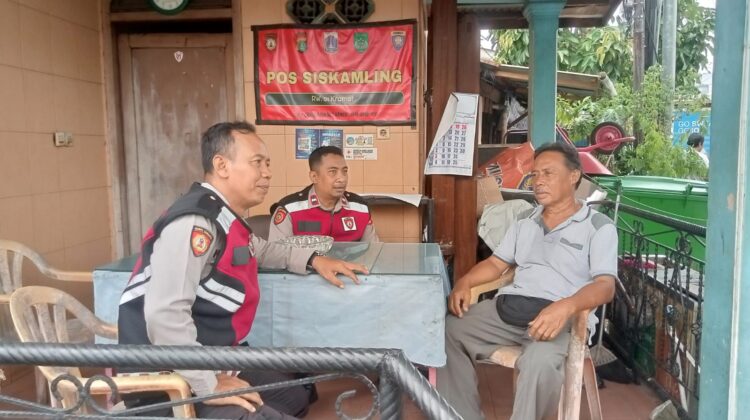 Polisi Lakukan Patroli dan Sambang Warga di Kramat, Situasi Kondusif