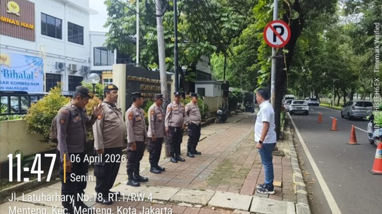 Pengamanan Humanis di Komnas HAM, Polsek Metro Menteng Pastikan Aksi Unras Berjalan Kondusif