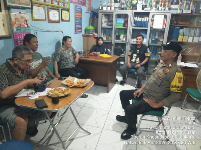 
					Sambangi Pos Kamling RW 03 Galur, Bhabinkamtibmas Perkuat Sinergi Warga Jaga Keamanan Lingkungan