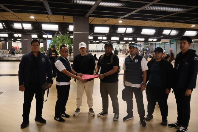 
					NCB Interpol Polri Tangkap Buronan Narkotika “The Doctor” di Malaysia, Segera Dipulangkan ke Indonesia